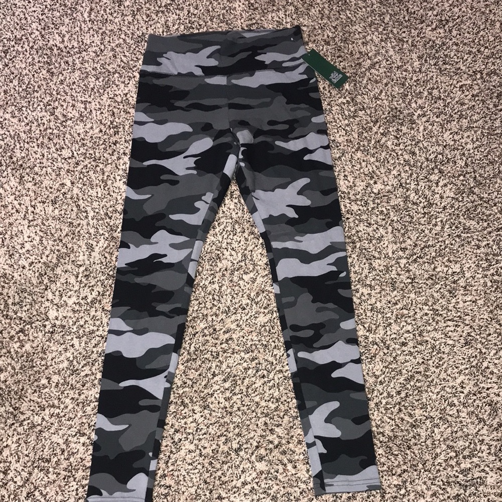 Wild Fable Gray Black Camouflage High-Waisted Full Length Leggings | NWT - Picture 4 of 7